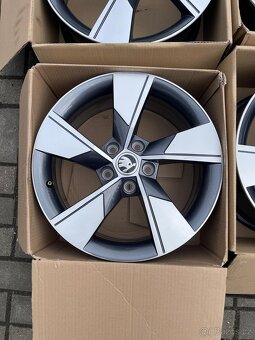 ORIGINÁL Alu Škoda NIVALIS R17, 5x112 - ZÁNOVNÍ - 5