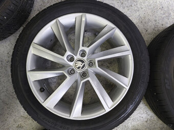 Originál alu kola 17" na Škoda Scala letní - 5