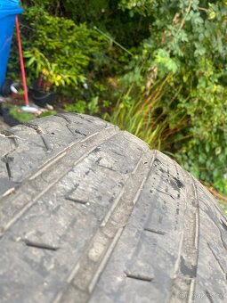 215/75/16 Continental - 5