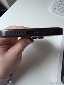 iPhone 15 Pro Max 1 TB - 5