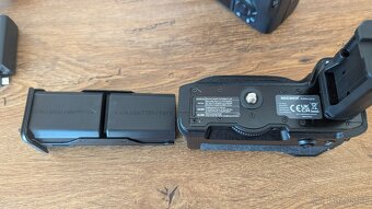 Sony Alpha A7 III ILCE-7M3 28k GRIP - 5