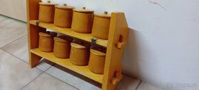Stare dřevěné korunky s polickou - 5