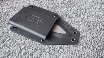 Nůž Gerber paracord - 5