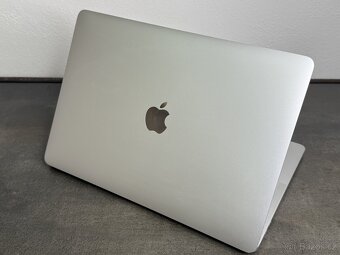 MacBook Pro 13'' 2020 / M1 / 16GB / 512GB SSD / Silver - D - 5