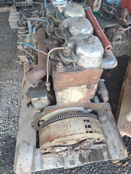 Motor zetor uřI 7201 nastrojeny do traktoru - 5