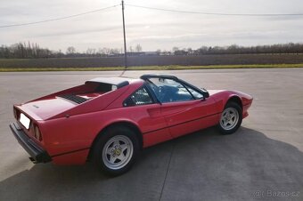 Ferrari 308GTSi z roku 1980 - 5