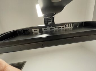 Dell UltraSharp U2415 - 5