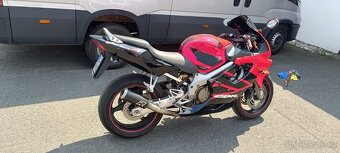 Honda CBR 600F - 5