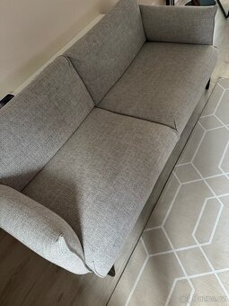 Dvoumístná pohovka ÄPPLARYD z IKEA - 5