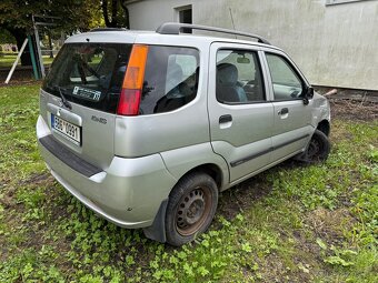Suzuki Ignis 1,3 68 kw 2008 bourané - 5