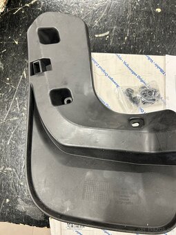 Volkswagen Golf 6 zadní zástěrky - 5