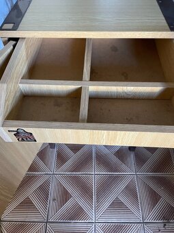 Vojenský noční stolek - 5