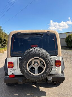 Jeep Wrangler 4.0 L6 automat - 5