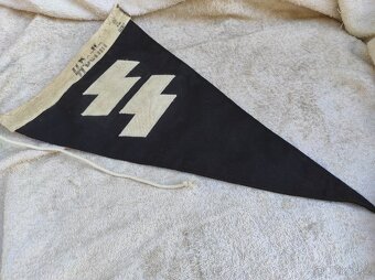 Německá vlaječka/praporek SS Berlin,24 x 41 cm - 5