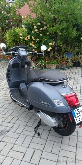 Vespa Sei Giorni - 5