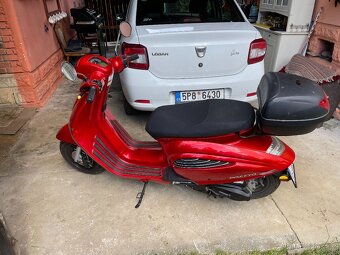 Skůtr Insetto 125 - 5