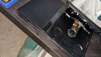 Sony Playstation 2. plus Hry - 5