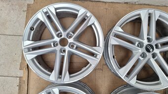 Alu kola Audi 19" 5x112 8J ET39 A6 Q5 - 5