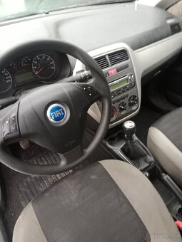 Fiat Grande Punto - 5