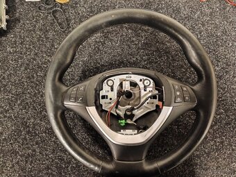 BMW volanty e60/E90/e70 - 5