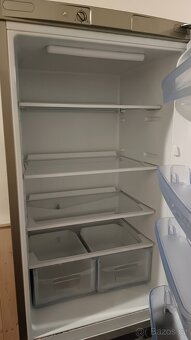 Lednička s mrazákem. - 5