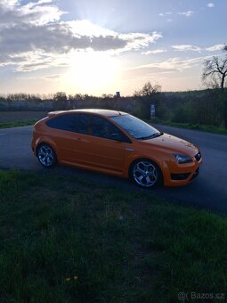 St225 focus - 5