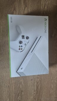 Xbox One S – 1x ovladač, krabice, kabeláž - 5