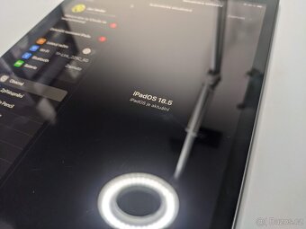 2019 Apple iPad 7. generace 10,2" MW772LL/A 128GB a pouze W - 5