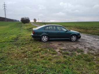 Škoda Octavia 1600 benzín - 5