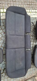 Audi A6 C4 sedačky a tapce - 5