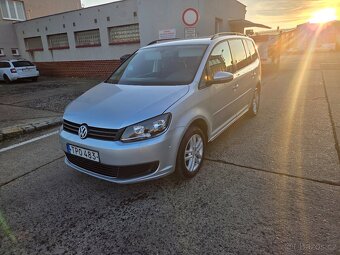Dobrý den nabízím k prodeji krásný rodiny vůz Volkswagen Tou - 5