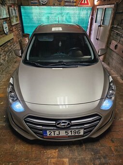 HYUNDAI I30 COMBI 1.6 CRDI 2016 81 kW 95 000 KM NÁJEZD - 5