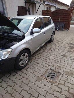 Prodáme KIA Ceéd - 5