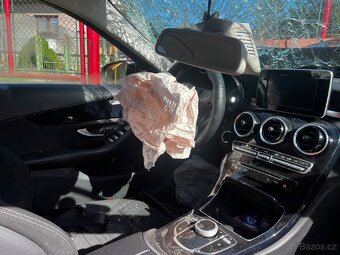 Prodám havarovaný Mercedes C220 CDi, 2016,CZ,1. MAJITEL 1947 - 5