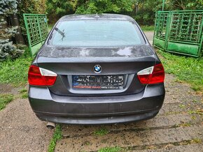 BMW 318 D - 5