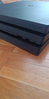 Playstation 4 PRO - 1TB SSD, 2x ovladač - 5