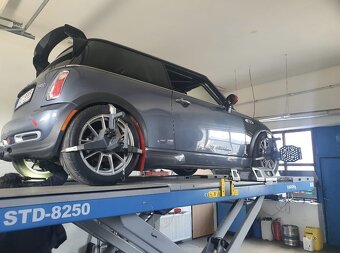 Prodáme Mini Cooper JCW GP1 13600 km - 5