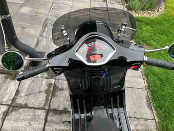 Vespa 300 GTS HPE ABS ASR - 5