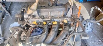 Škoda Fabia 2 1.4 16V motor BXW - 5