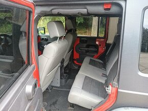 Jeep Wrangler Unlimited - 5