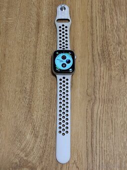 Apple Watch series 4 44mm Nike - 5