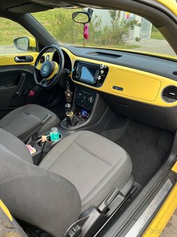 VW Beetle 1,6 TDi 77kw. R-Line Kola Top Stav, servisní kniha - 5