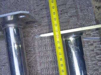 Al držáky na WiFi nebo anteny - 5