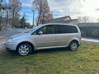 Volkswagen Touran 2.0 benzín, 110 kW, 2004 - 5