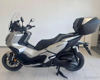Honda adv 350 - 5