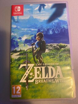 Nintendo switch + hry a obal - 5