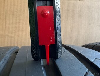 letní pneu 235/45-20 Continental - 5