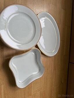 Porcelánová sada se zlatým lemováním - 5