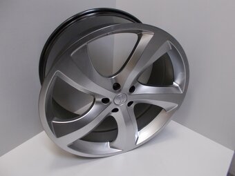 Nové alu disky 10x22 ET40 5x120x72,5 Rondell Hyper Silber - 5
