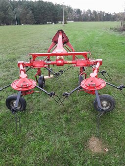 prodám nesený obraceč sena DEUTZ FAHR DN 400 - 5